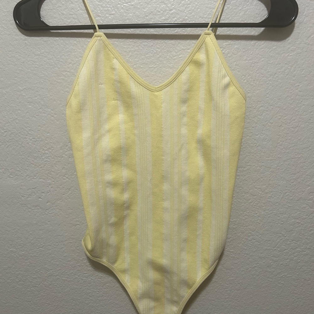 Colsie Yellow Ribbed Thong Bodysuit (Size Small) ✨